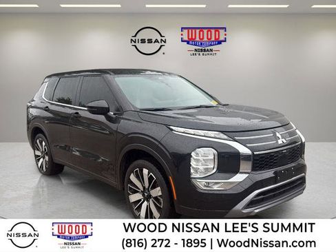 Used 2025 Mitsubishi Outlander SE AWD/4WD image 1