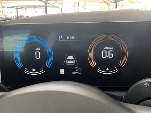 Certified 2025 Hyundai Tucson SEL image 25