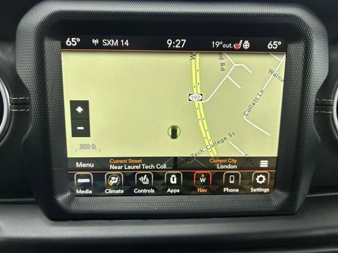 Used 2022 Jeep Wrangler Unlimited Sahara w/ Cold Weather Group image 24