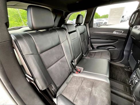 Used 2021 Jeep Grand Cherokee Laredo X AWD/4WD image 15