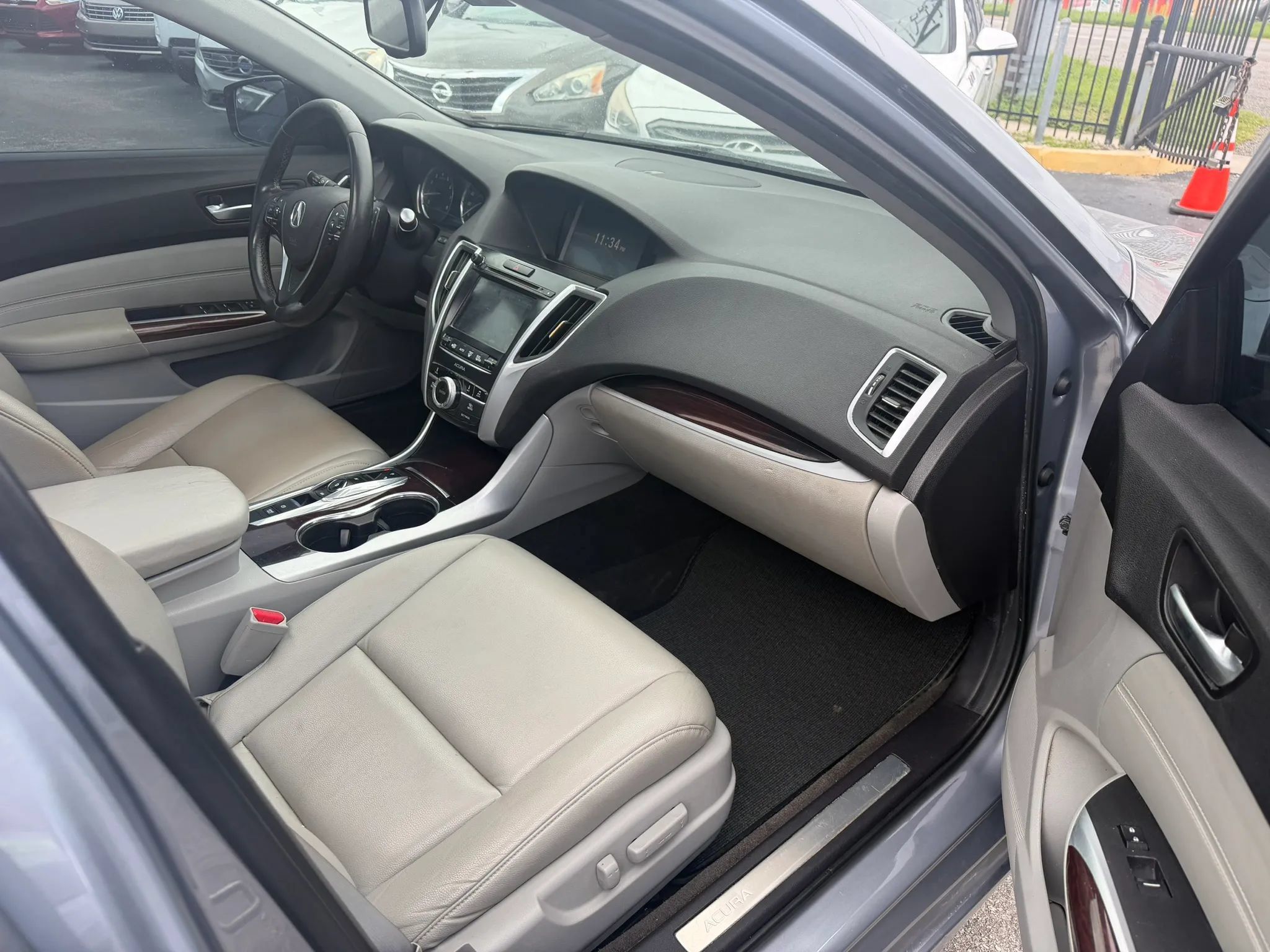 Used 2015 Acura TLX V6 FWD image 10