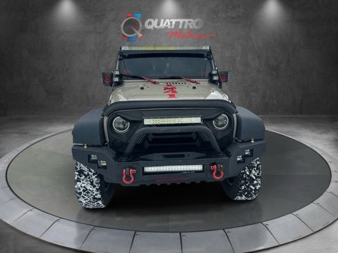 Used 2018 Jeep Wrangler Unlimited Rubicon w/ Cold Weather Group image 9