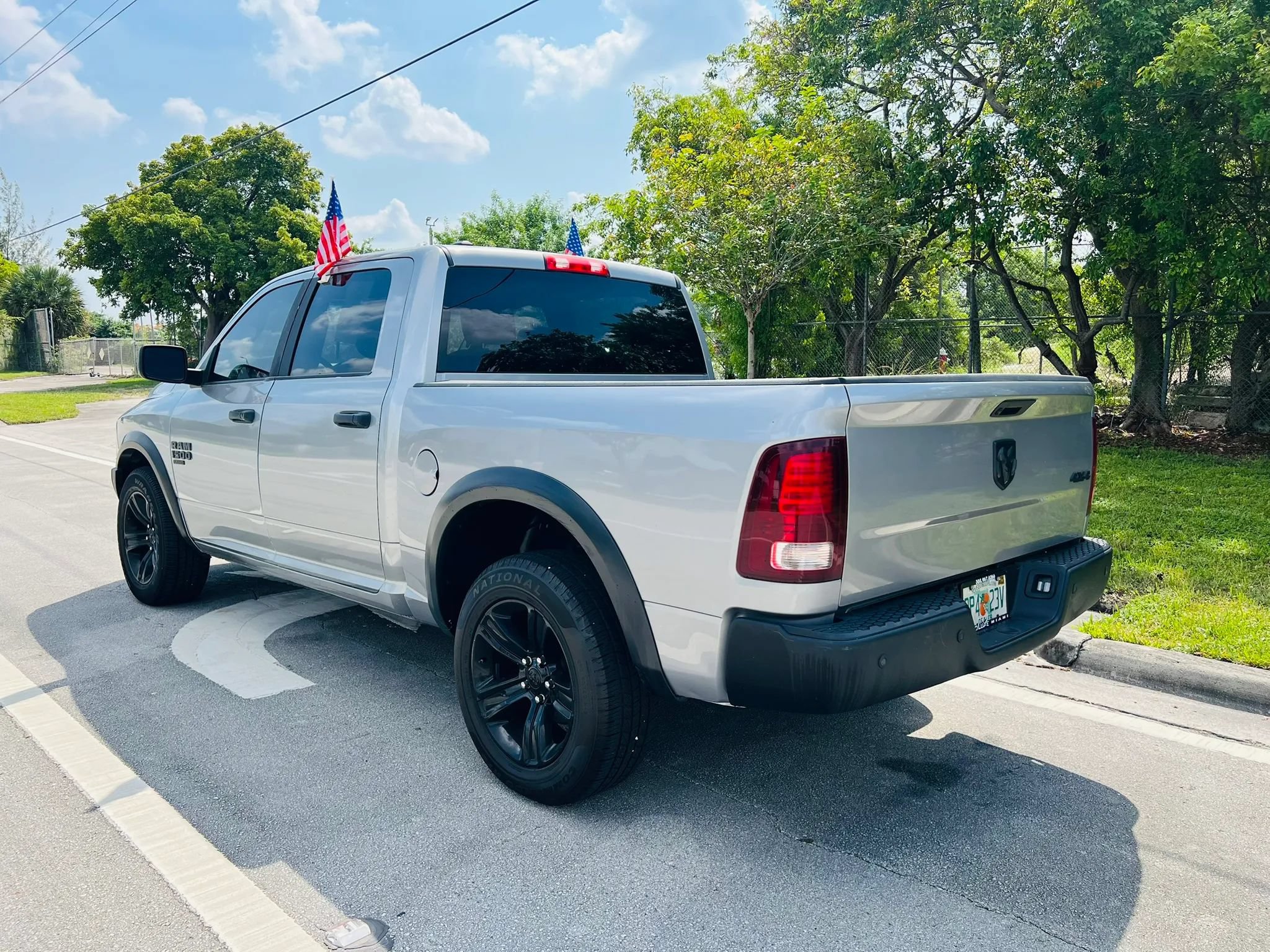 Used 2024 RAM 1500 Warlock AWD/4WD image 3
