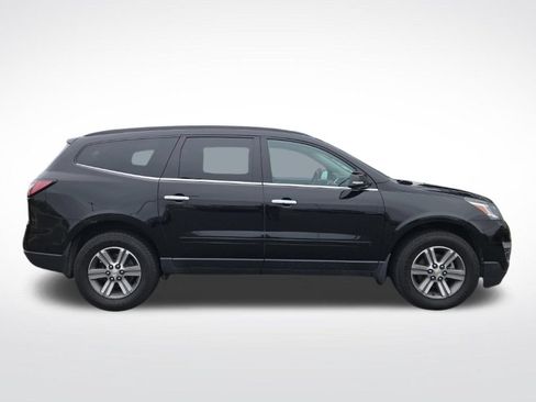 Used 2017 Chevrolet Traverse LT AWD/4WD image 2