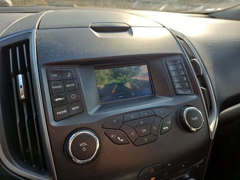 Used 2015 Ford Edge SE image 15