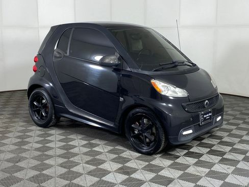 Used 2015 smart fortwo passion image 7