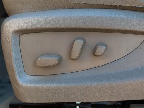 Used 2020 Chevrolet Tahoe Premier AWD/4WD image 29