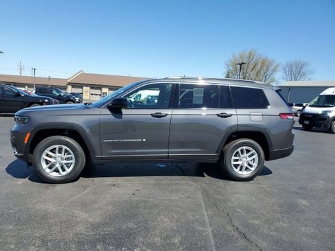 Used 2025 Jeep Grand Cherokee L Laredo w/ Luxury Tech Group I AWD/4WD image 2
