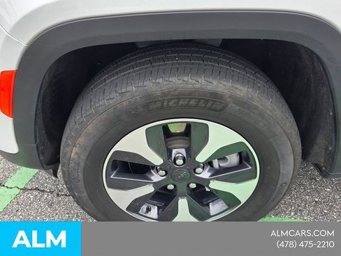 Used 2024 Jeep Grand Cherokee Limited 4xe AWD/4WD image 18