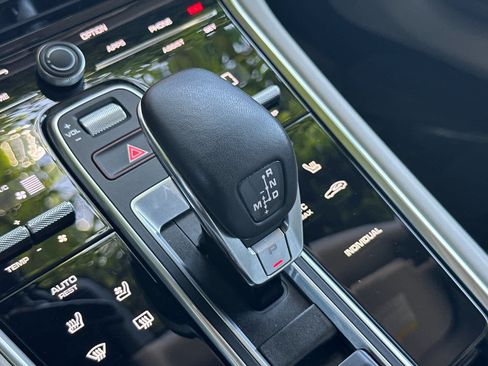 Certified 2023 Porsche Panamera 4S AWD/4WD image 24