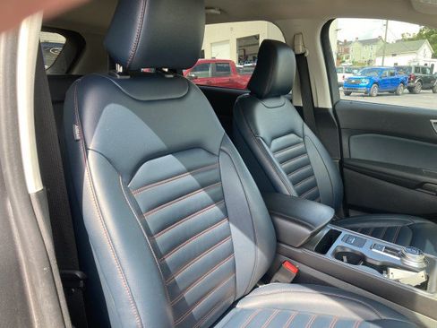Used 2024 Ford Edge SEL w/ Sport Appearance Package AWD/4WD image 11
