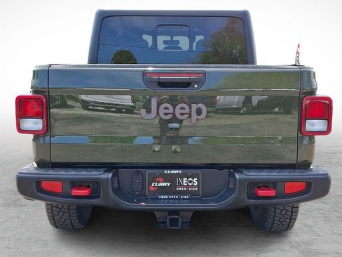 Used 2023 Jeep Gladiator Rubicon w/ Cold Weather Group AWD/4WD image 5