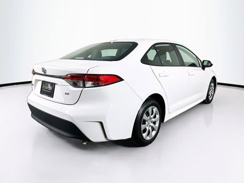 Used 2024 Toyota Corolla LE image 9