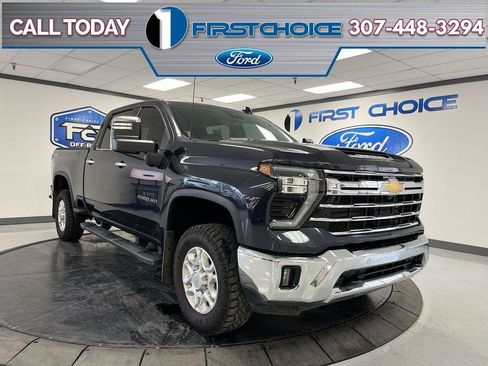 Used 2024 Chevrolet Silverado 2500 LTZ w/ LTZ Premium Package AWD/4WD image 1