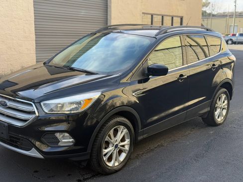 Used 2018 Ford Escape SE AWD/4WD image 40