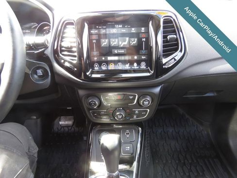 Used 2018 Jeep Compass Limited AWD/4WD image 25