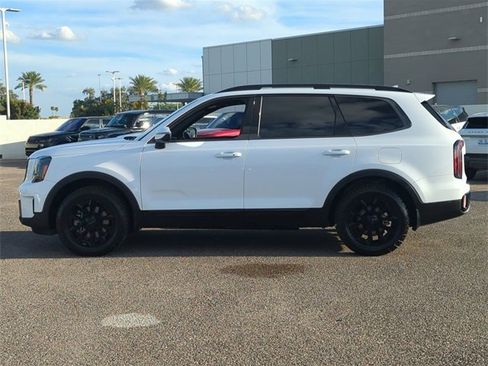 Used 2025 Kia Telluride AWD image 10