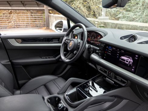 Certified 2026 Porsche Cayenne Coupe AWD/4WD image 55