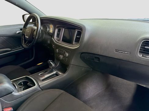 Used 2022 Dodge Charger GT w/ Performance Handling Group RWD image 25