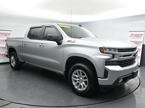 Used 2020 Chevrolet Silverado 1500 RST AWD/4WD image 2