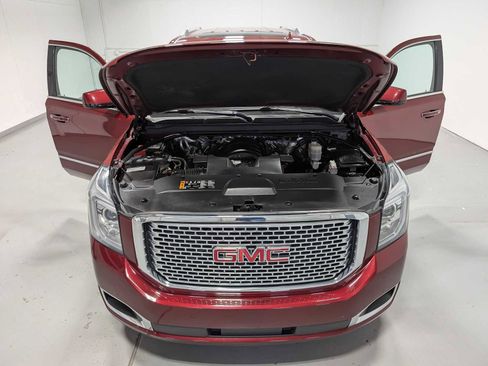 Certified 2017 GMC Yukon Denali image 14