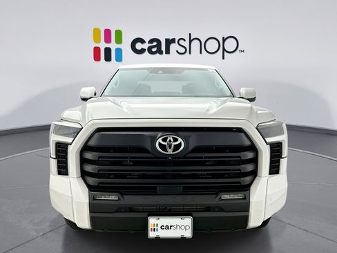 Used 2022 Toyota Tundra SR5 w/ Advanced Technology Package AWD/4WD image 8