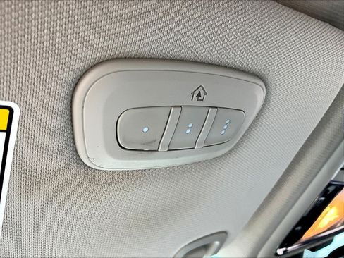 Used 2014 Jeep Cherokee Limited w/ Luxury Group AWD/4WD image 38