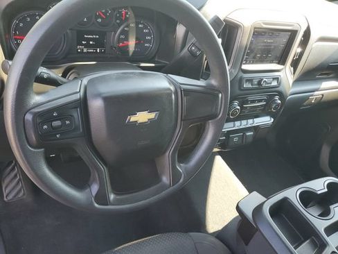 Certified 2020 Chevrolet Silverado 1500 Custom w/ Custom Value Package AWD/4WD image 17