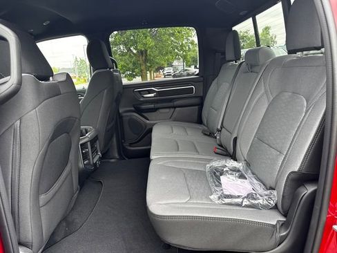 New 2026 RAM 1500 4x4 Crew Cab image 19