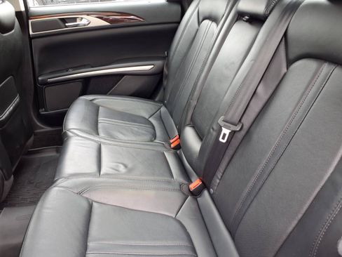 Used 2016 Lincoln MKZ Hybrid w/ Equipment Group 600A Reserve FWD image 7