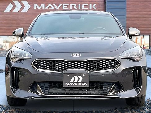 Used 2021 Kia Stinger GT AWD/4WD image 2