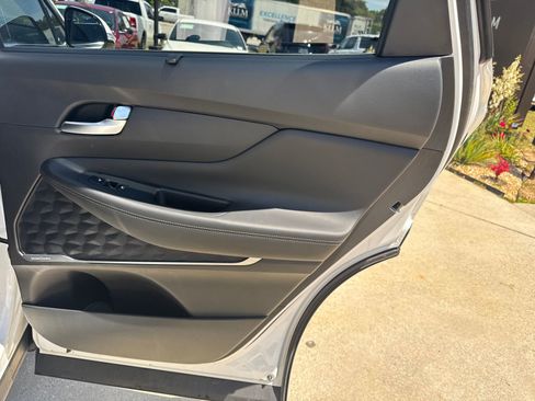 Used 2022 Hyundai Santa Fe Limited w/ Cargo Package AWD/4WD image 16