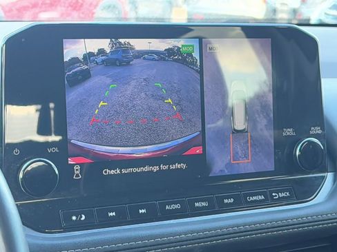 Used 2023 Nissan Rogue SL w/ SL Premium Package image 20