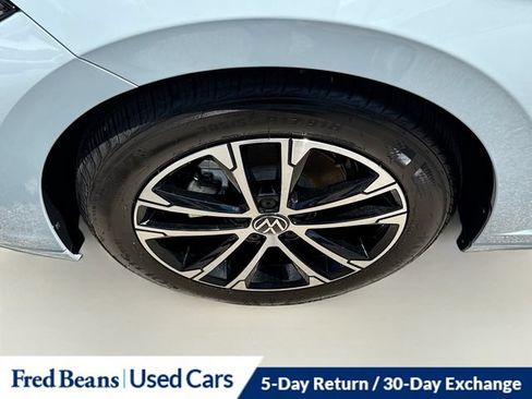 Used 2026 Volkswagen Jetta Sport FWD image 35