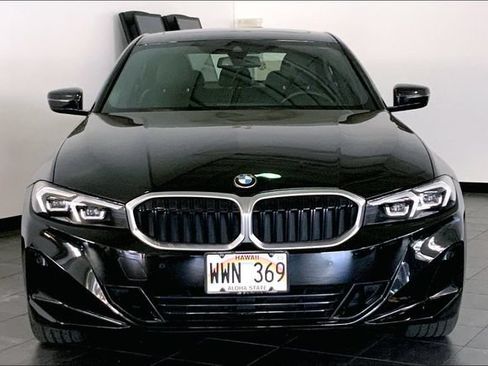 Used 2023 BMW 330i Sedan w/ Driving Assistance Package RWD image 3