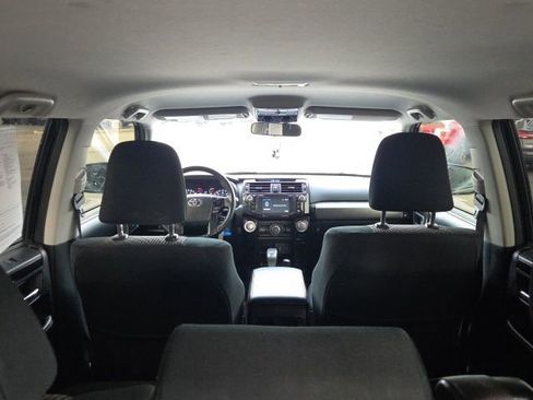 Used 2019 Toyota 4Runner TRD Off-Road image 10