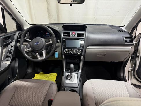 Used 2018 Subaru Forester 2.5i Premium AWD/4WD image 17
