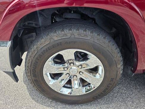 Used 2020 RAM 1500 Laramie AWD/4WD image 9