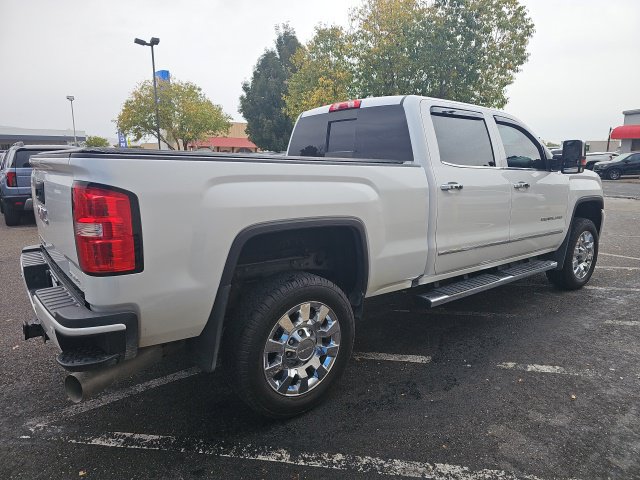 Used 2019 GMC Sierra 2500 Denali w/ Duramax Plus Package AWD/4WD image 5