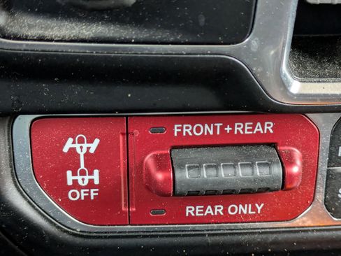 Used 2020 Jeep Gladiator Rubicon image 21