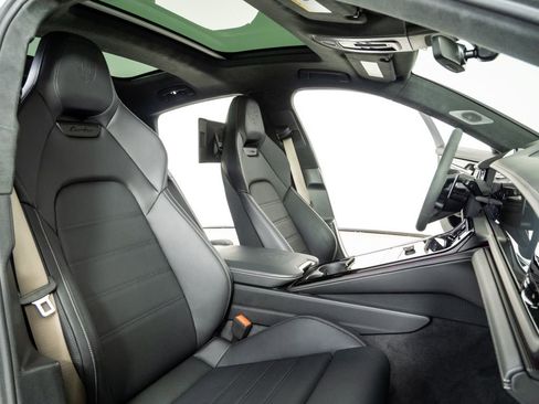 Certified 2025 Porsche Panamera Turbo image 25