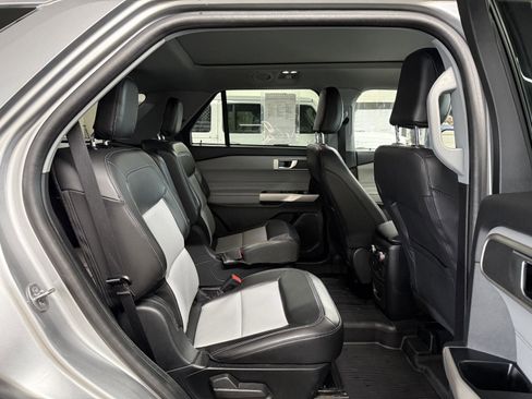 Used 2023 Ford Explorer XLT w/ Equipment Group 202A image 22