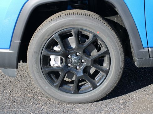 New 2026 Jeep Compass Latitude image 35