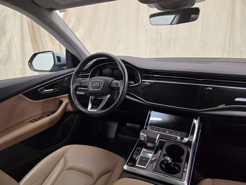 Used 2020 Audi Q8 Premium Plus w/ Premium Plus Package AWD/4WD image 35