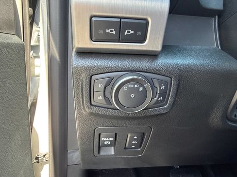 Used 2020 Ford F150 Platinum w/ Equipment Group 701A Luxury AWD/4WD image 18