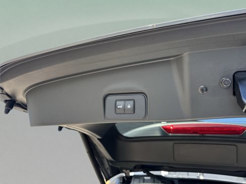 Certified 2021 Nissan Rogue SL FWD image 11