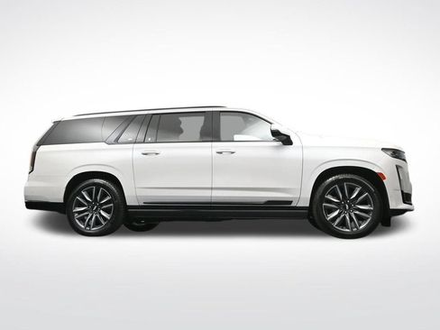 Certified 2022 Cadillac Escalade ESV Sport w/ Touring Package AWD/4WD image 29