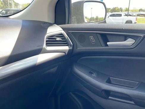 Used 2022 Ford Edge SE AWD/4WD image 16
