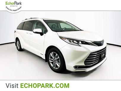 Used 2021 Toyota Sienna Limited