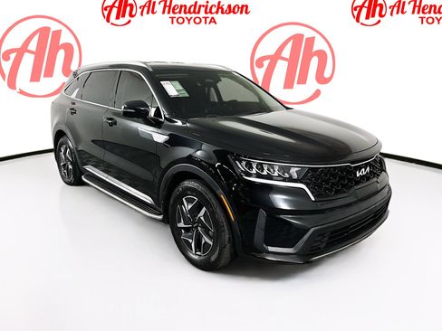 Used 2022 Kia Sorento S image 1
